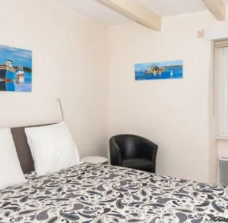 Le Du Port Daire